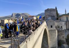 VIDEO | Skokom u Neretvu obilježena godišnjica rušenja Starog mosta